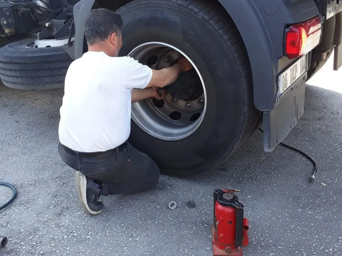 Serdivan Oto Lastikçi